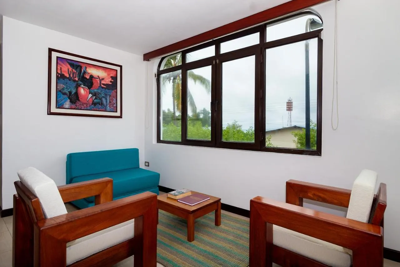 פורטו איורה Galapagos Apartments - Bay View House