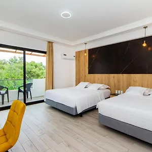 3* Отель Grand Leon Marino Galapagos