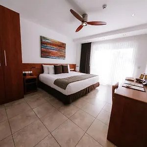4* Отель Cucuve